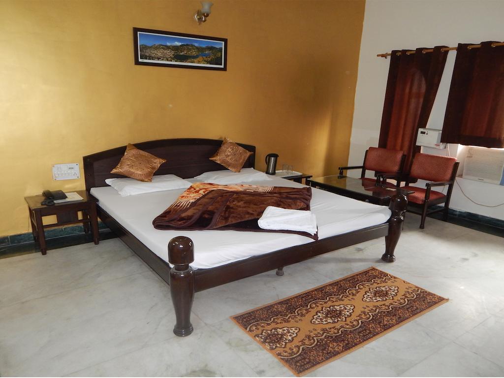 Hotel Chitra Heritage Haridwar Exterior photo